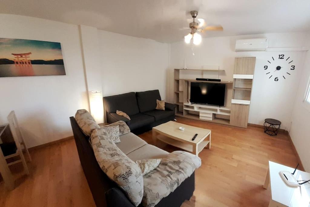 3F, Aire Acondic, 80M2, 2 Dormitorios, 4 Huespedes, Wifi Gratis La Línea de la Concepción Exterior foto