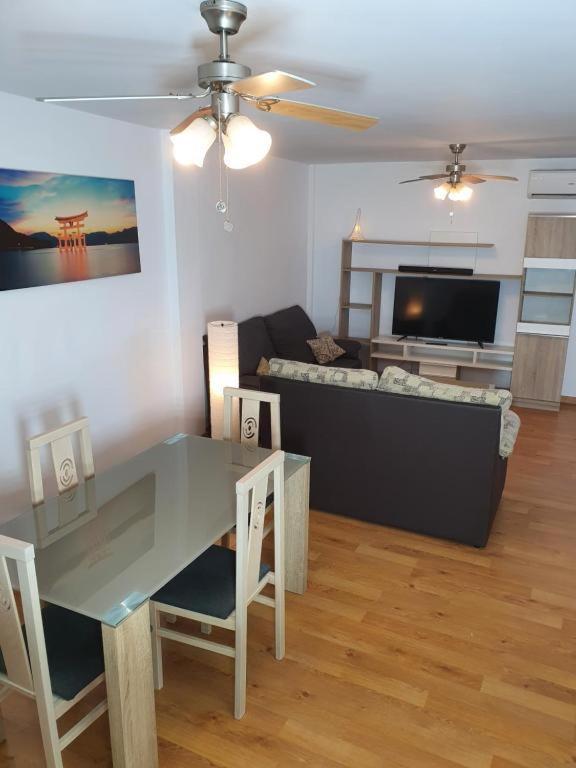 3F, Aire Acondic, 80M2, 2 Dormitorios, 4 Huespedes, Wifi Gratis La Línea de la Concepción Exterior foto